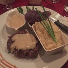 Le Vendome Restaurant User Photo