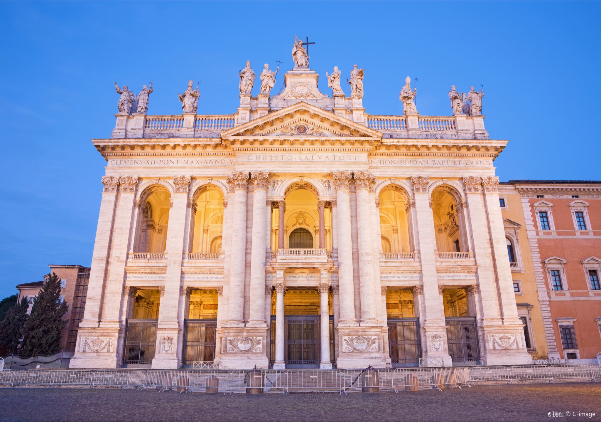 Tour di un giorno al Colosseo, Fontana di Trevi, Piazza di Spagna e Basilica di San Giovanni in Laterano