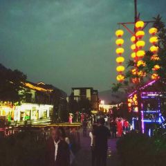 凤凰城酒吧 User Photo