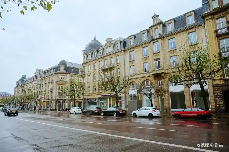 Hôtels à proximité de : Avenue de la Liberté