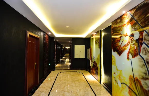 嵩縣泊雅中州酒店