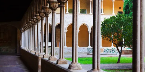 帕得拉比修道院