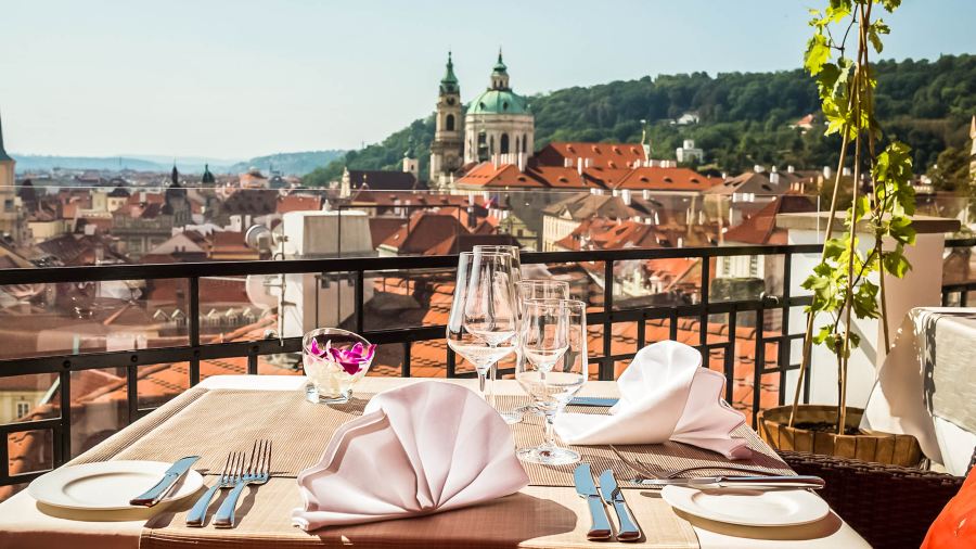 Terasa U Zlaté studně