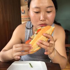 Banh Mi Phuong User Photo