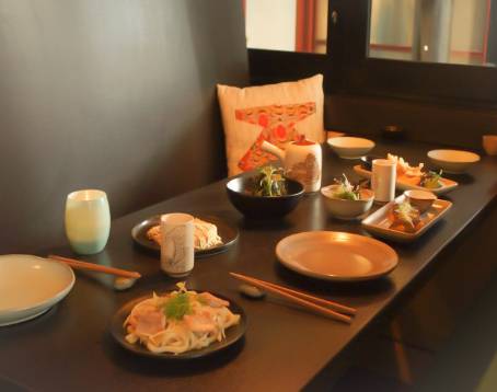 Tanoshi Teppan and Sake Bar