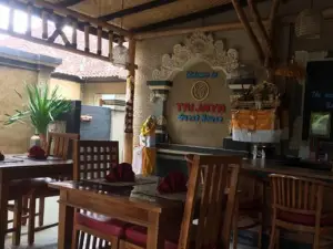 Tri Jaya Food Center