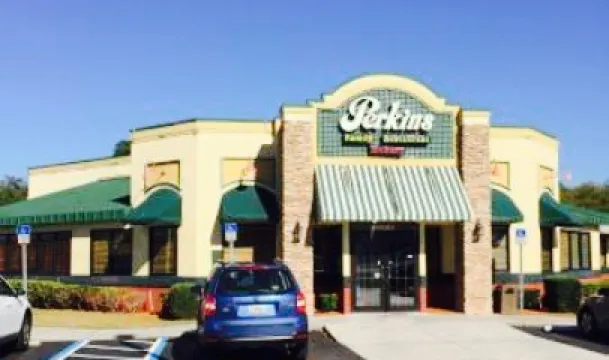 Perkins Family Restaurant and Bakery