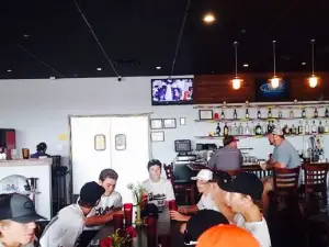 Southpaw Grill