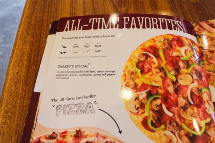 Shakey's Pizza Parlor