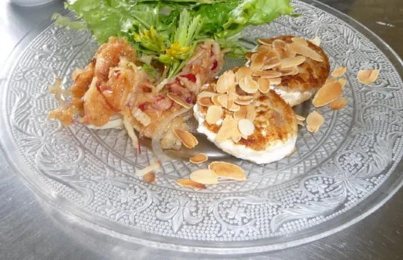 阿爾薩斯村酒店