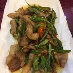 YILAOMATIHUA User Photo