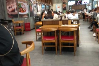 蓉李记成都名小吃(宝龙城市广场店)