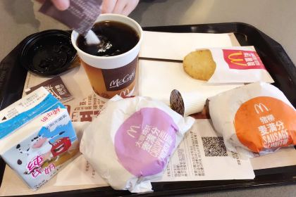 麥當勞（華貿天地店）