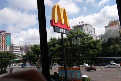 麥當勞（惠陽淡水得來速店）