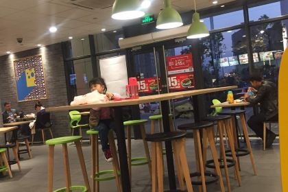 麦当劳(长沙湘龙路店)