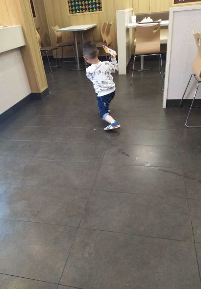 华莱士·全鸡汉堡(遂昌妙高店)