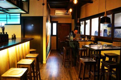 Tanoshi Teppan and Sake Bar