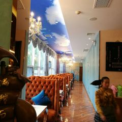 方宇餐饮(金宇·盛世年华店) User Photo