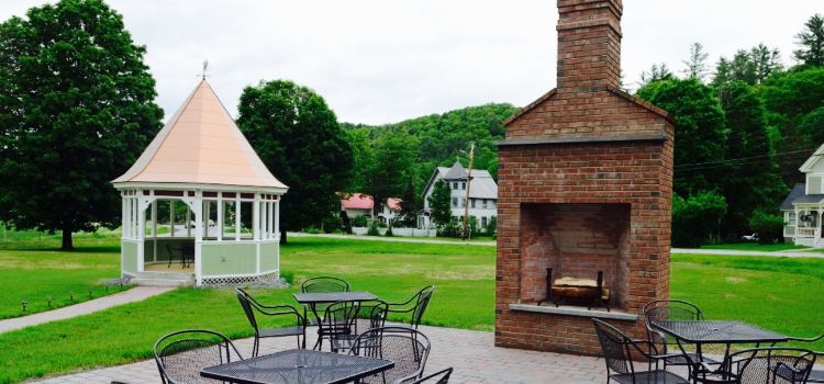 Tessie’s Restaurant & Tavern