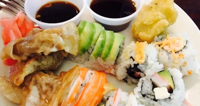 Asian Buffet - Chinese Food - Sushi - Salad Bar - Dessert - Party Rooms