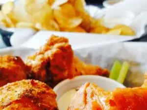 Lakeside Pub and Grill