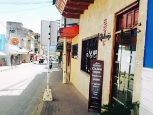 Coffee Lounge & Wine Bar
