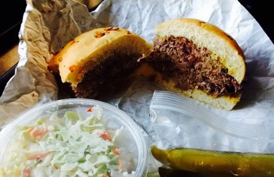 B8's Smokehouse & Hot Deli