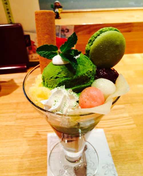 Honke Nishio Yatsuhashi Hachijo Gate Store