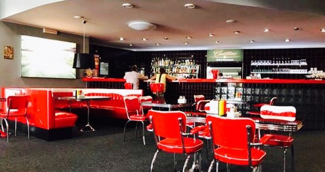 Cadillac Cafe & Restaurant