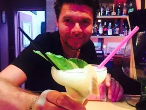 Mike's Bar