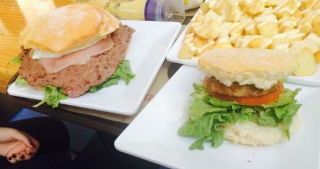 Donga Casual Food