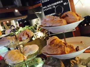 Cafe Victoria