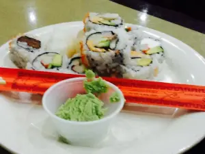 Hibachi Buffet and Sushi