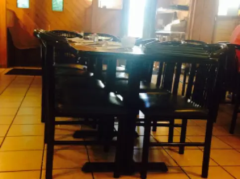 Earl's Castle Home Cookin