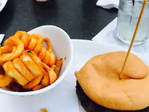 Bulldog Ale House