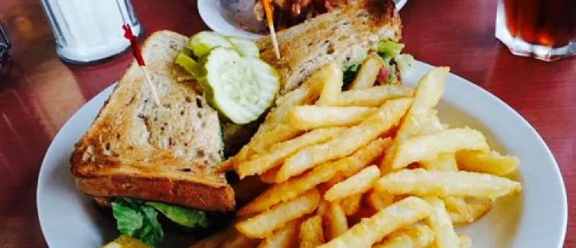 Plates Eatery & Catering Co