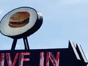 K & R Drive In