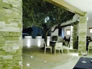 "DuePi" Pizzeria Ristorante Live Grill