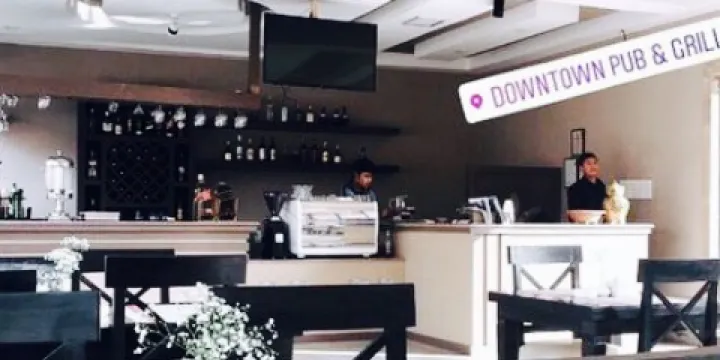 Downtown Pub & Grill