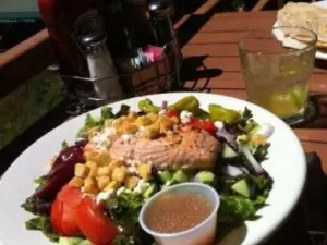 Ducey's On the Lake & Ducey's Bar & Grill