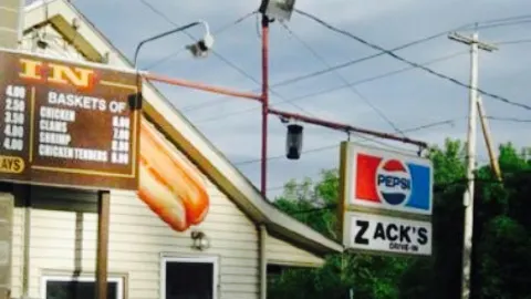 Zack's Drive In in Warren County