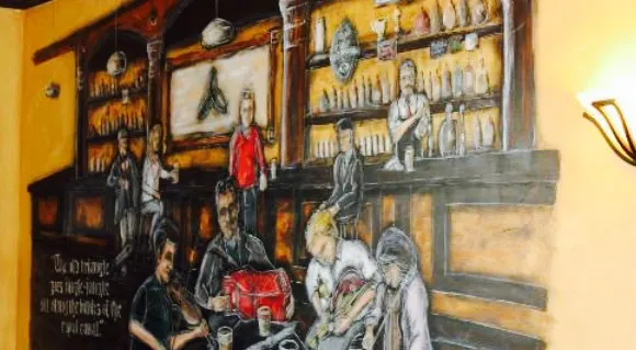 The Old Triangle Irish Alehouse