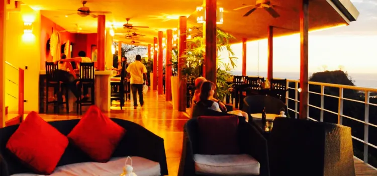 The Papaya Lounge Restaurant