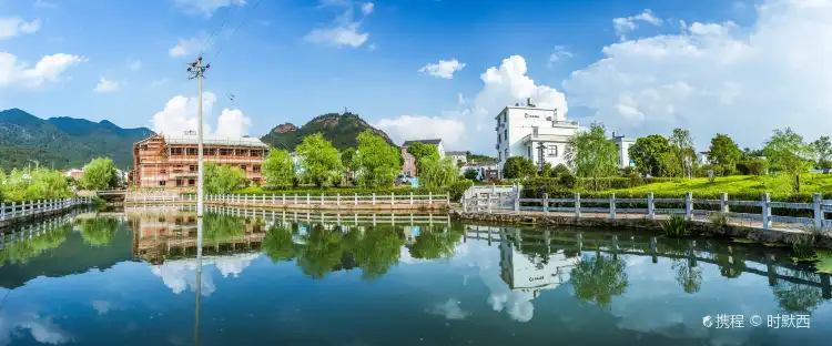 Hotels near Chicheng Mountain
