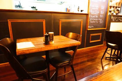 Sally's Kitchen & Winebar