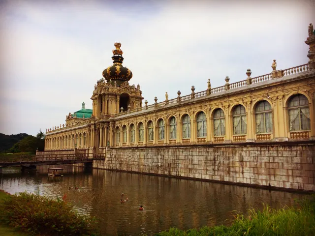 Eight Knacks to Play in Saga