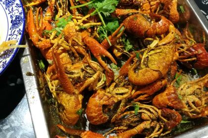 Hongmantanglongxia Local Restaurant