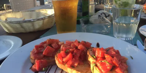 Fresco's Cafe & Restaurant