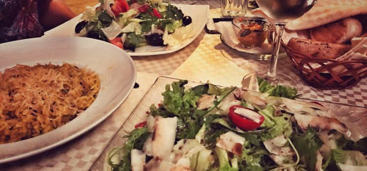 Restaurant "Alafrangite"