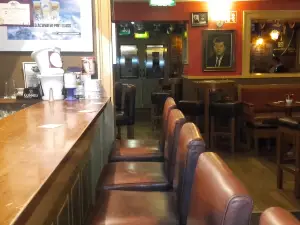Kennys Bar